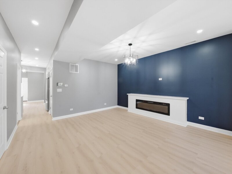 7240 S Lafayette Avenue Chicago IL 60621