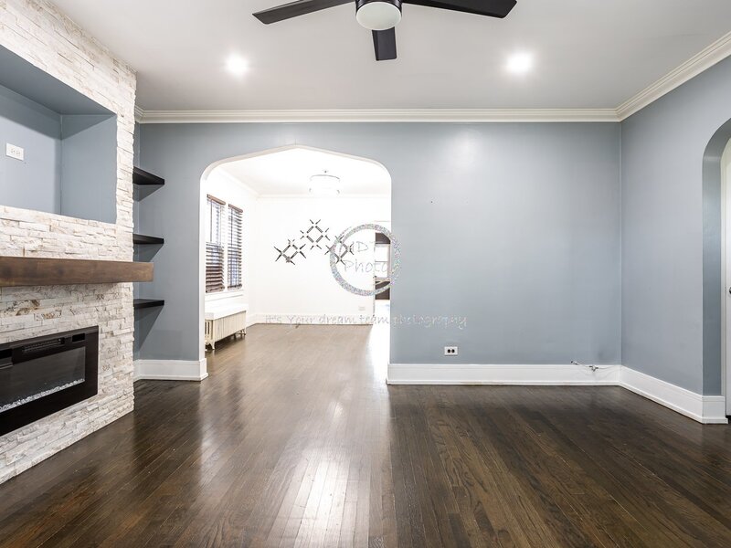 6347 W Henderson Street Chicago IL 60634