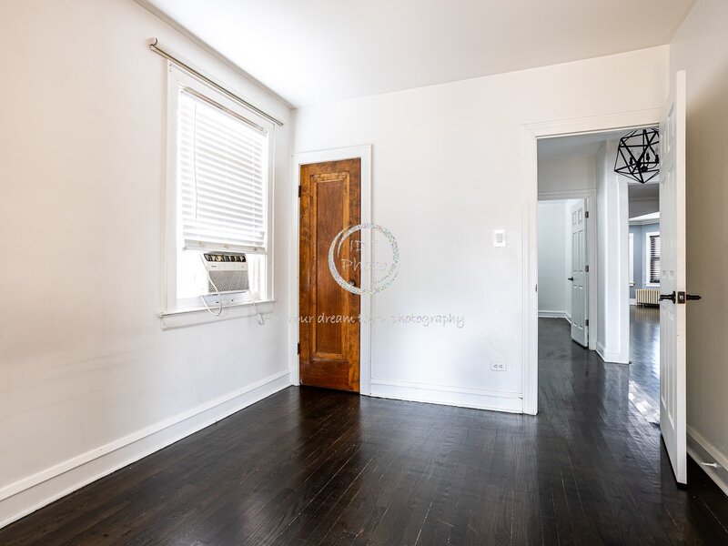 6347 W Henderson Street Chicago IL 60634