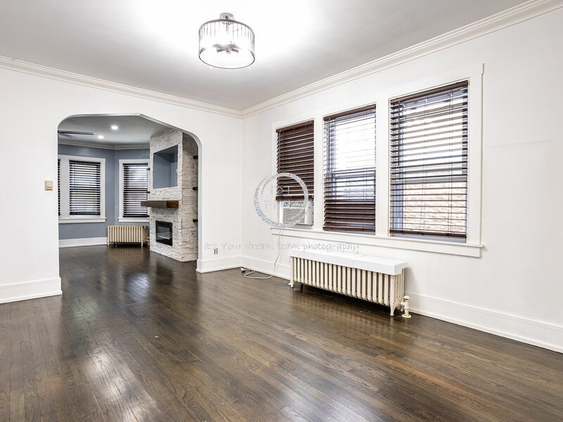 6347 W Henderson Street Chicago IL 60634