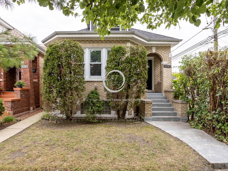 6347 W Henderson Street Chicago IL 60634
