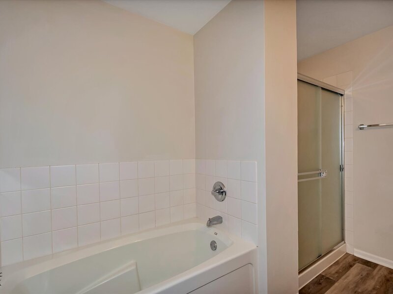 582 Declaration Lane Aurora IL 60502