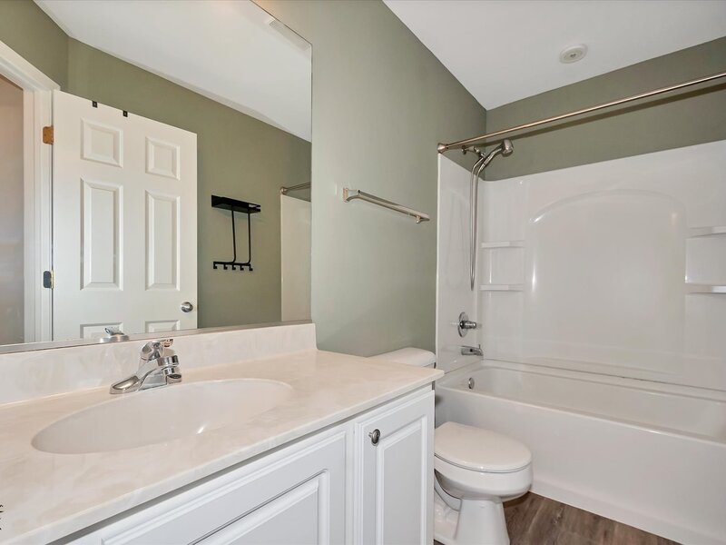 582 Declaration Lane Aurora IL 60502