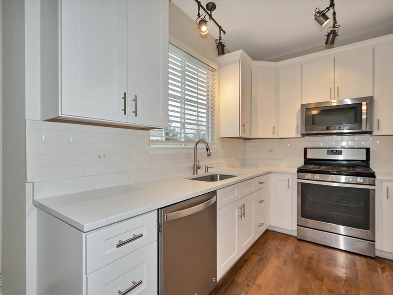 582 Declaration Lane Aurora IL 60502