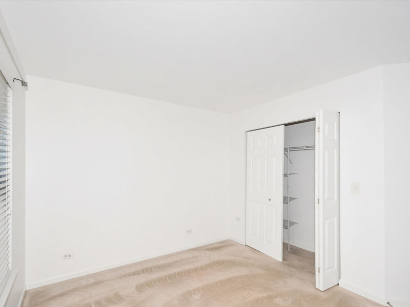 582 Declaration Lane Aurora IL 60502