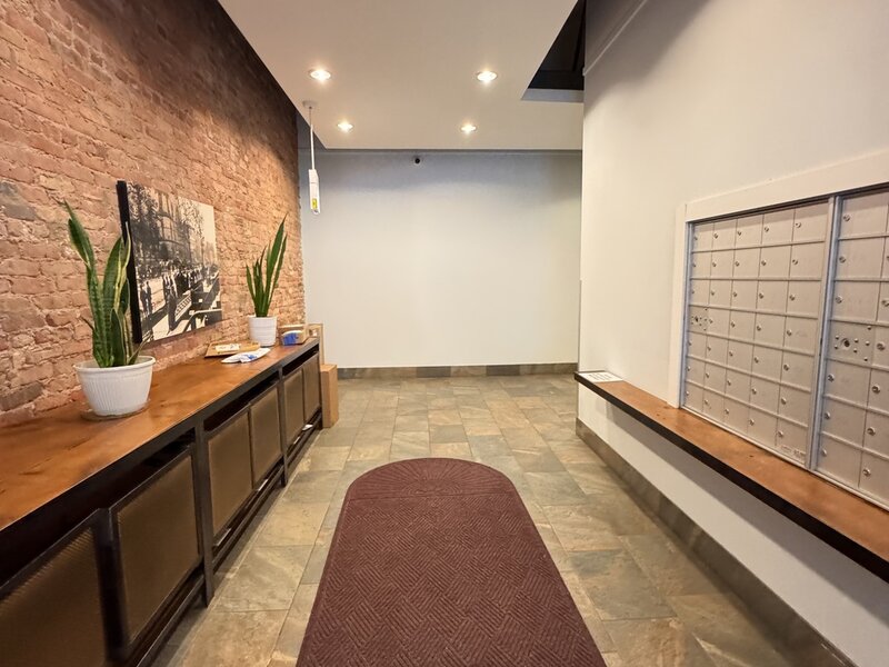 1631 S Michigan Avenue Chicago IL 60616