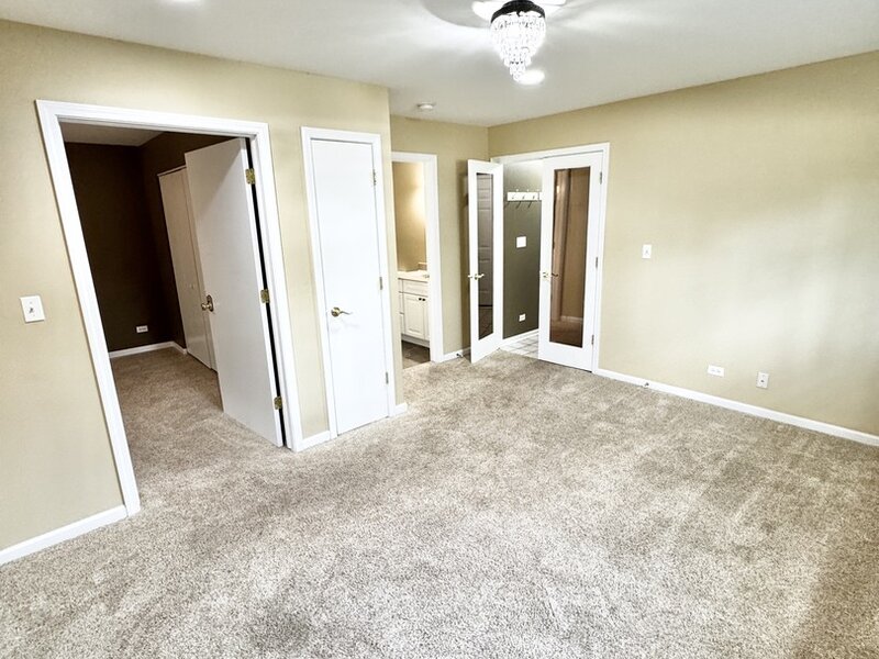 2307 Twilight Drive Aurora IL 60503