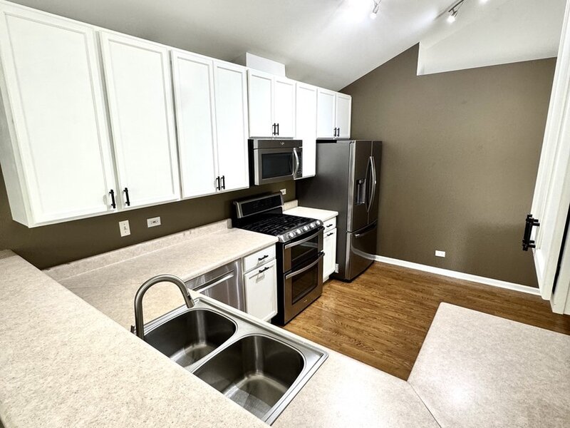 2307 Twilight Drive Aurora IL 60503