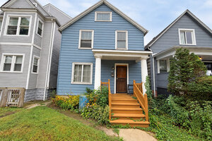 Photo of 2817 E 76th Place Chicago IL 60649