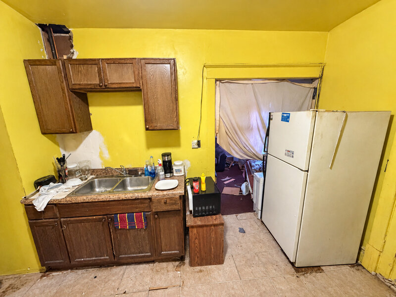 2817 E 76th Place Chicago IL 60649