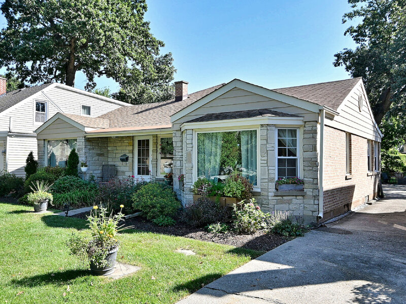 2407 Forest View Avenue River Grove IL 60171