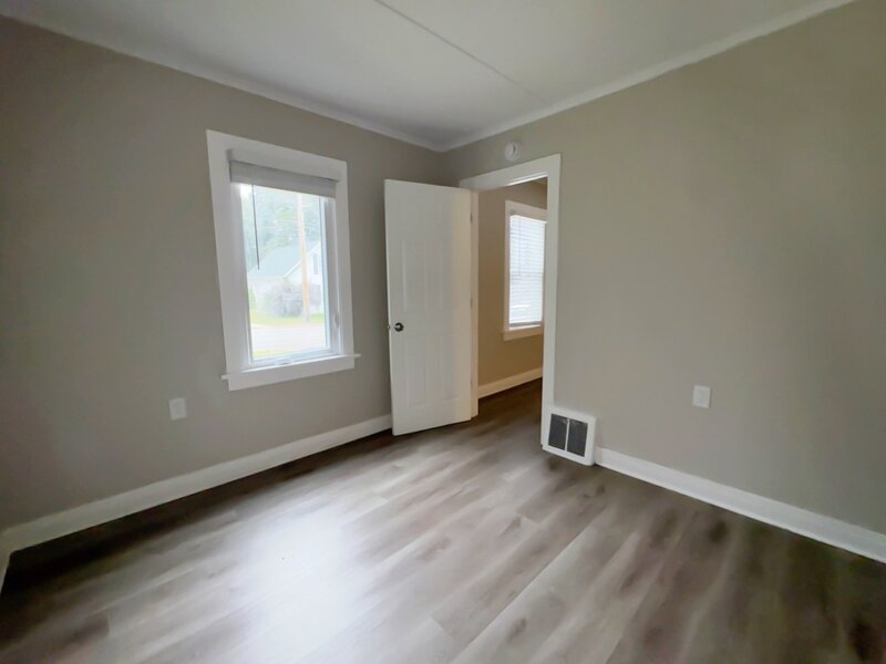 402 S 13th Avenue St. Charles IL 60174