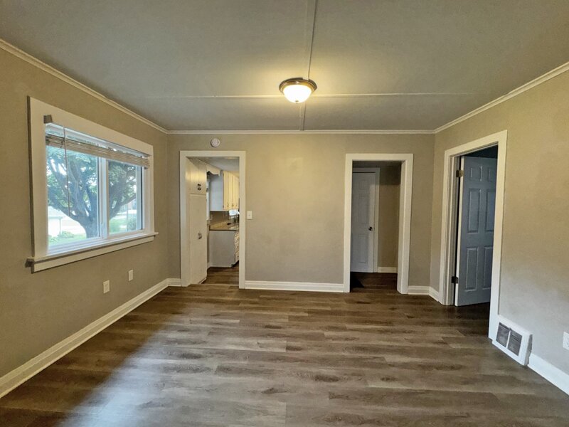 402 S 13th Avenue St. Charles IL 60174