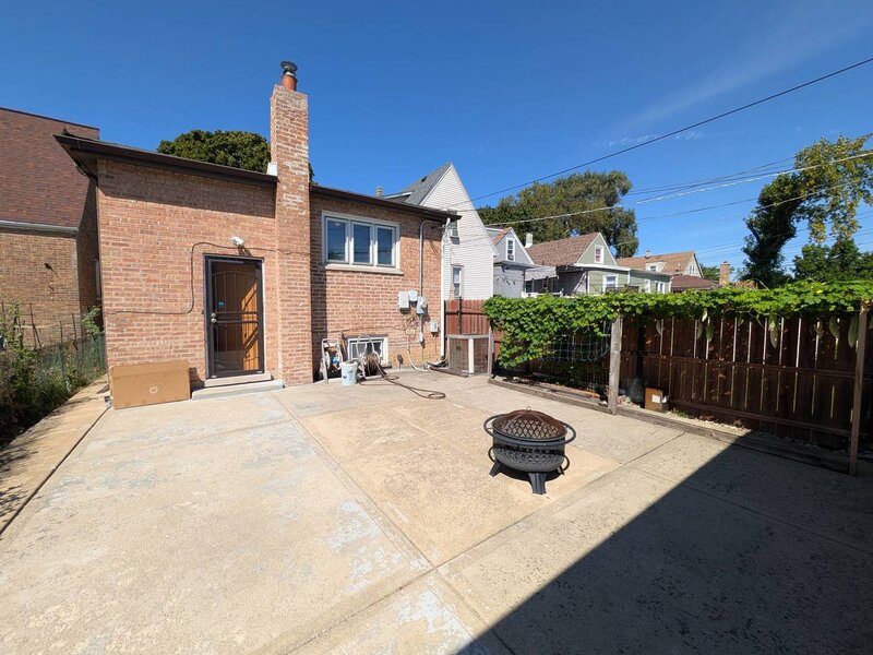 5121 S Tripp Avenue Chicago IL 60632