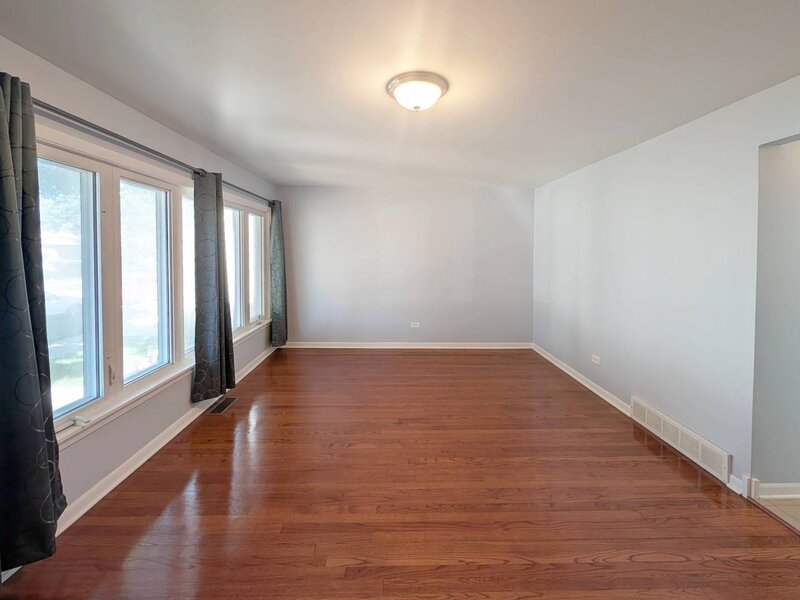 5121 S Tripp Avenue Chicago IL 60632