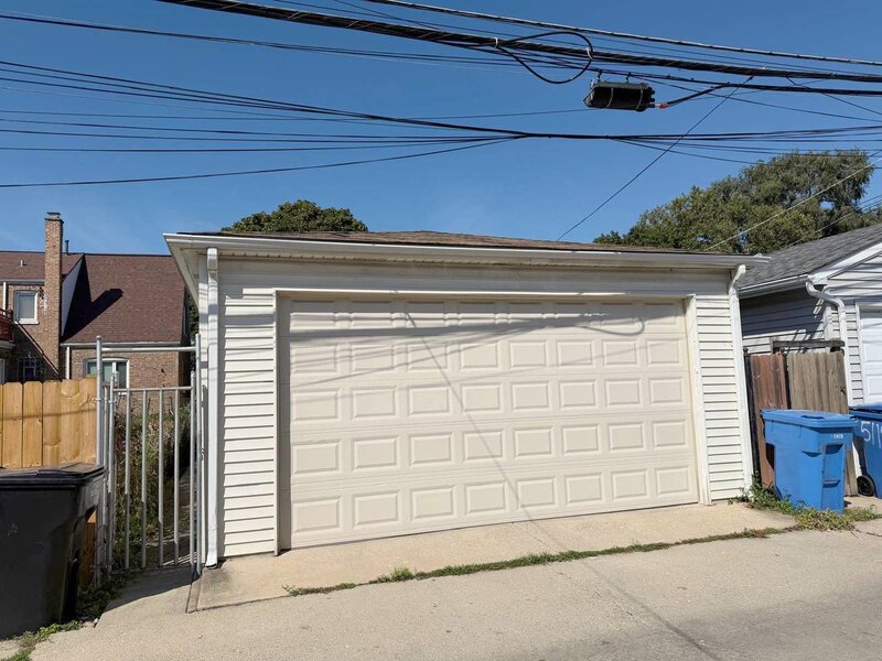 5121 S Tripp Avenue Chicago IL 60632