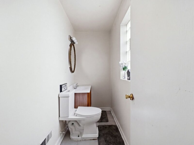 7559 S Hoyne Avenue Chicago IL 60620