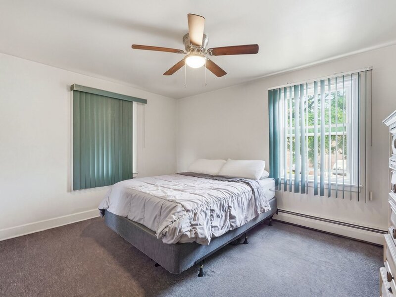 7559 S Hoyne Avenue Chicago IL 60620