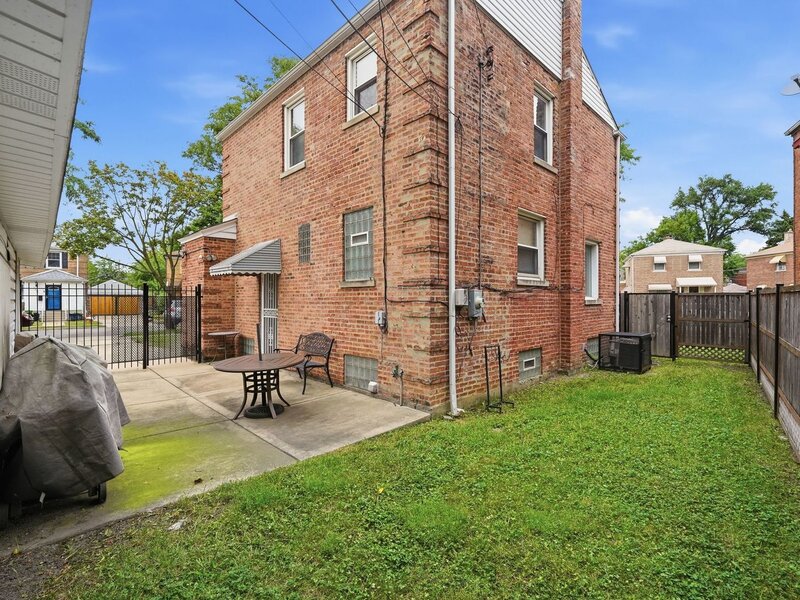 7559 S Hoyne Avenue Chicago IL 60620