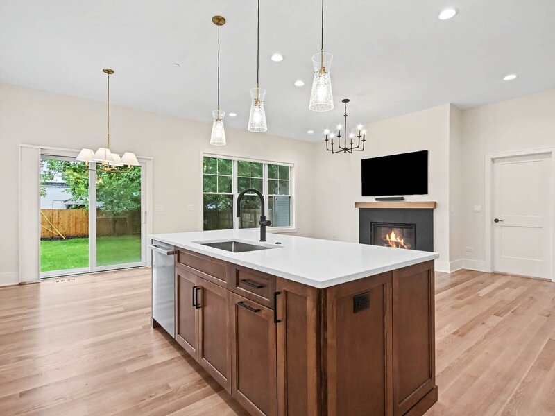 4119 N Lincoln Street Westmont IL 60559