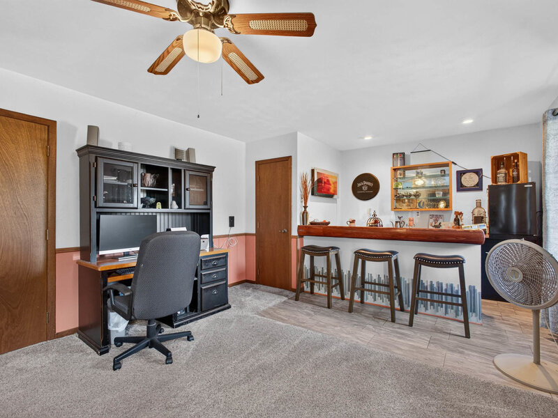 3818 Hobson Avenue Davenport IA 52802