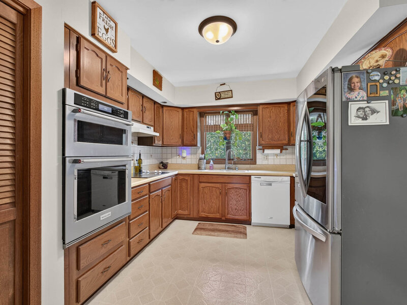3818 Hobson Avenue Davenport IA 52802