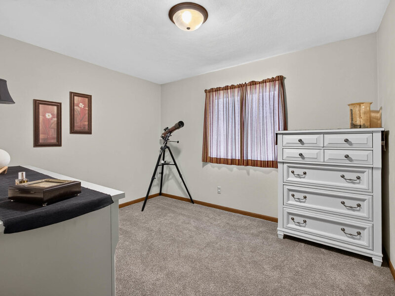 3818 Hobson Avenue Davenport IA 52802