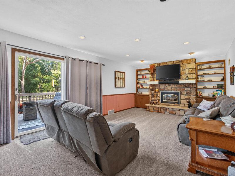 3818 Hobson Avenue Davenport IA 52802