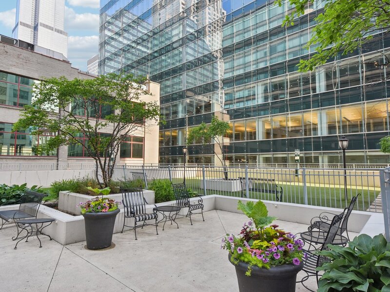 125 S Jefferson Street Chicago IL 60661