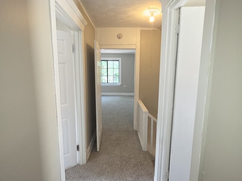 7811 S Champlain Avenue Chicago IL 60619