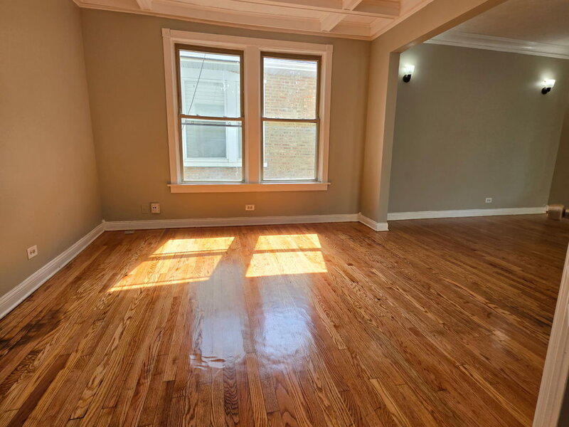 7811 S Champlain Avenue Chicago IL 60619
