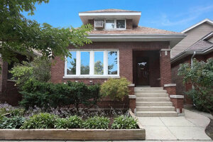 Photo of 6525 N Washtenaw Avenue Chicago IL 60645