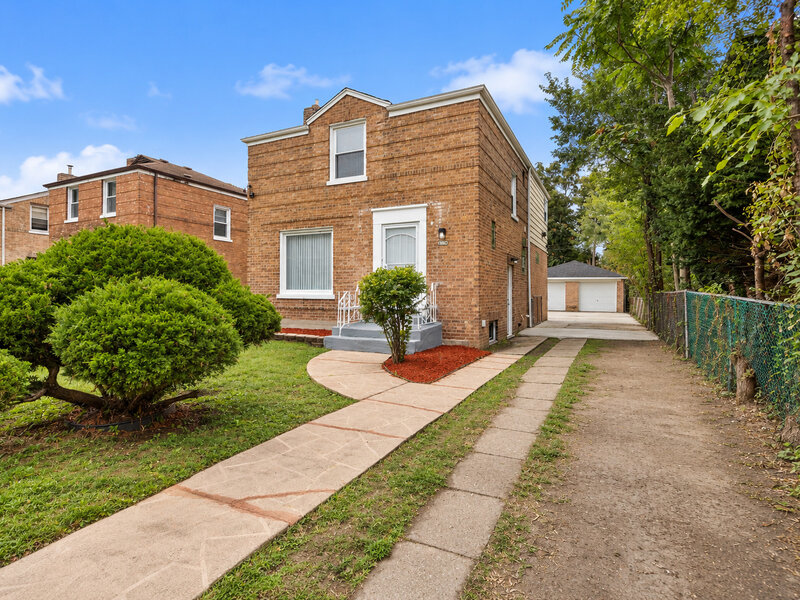 9138 S Perry Avenue Chicago IL 60620