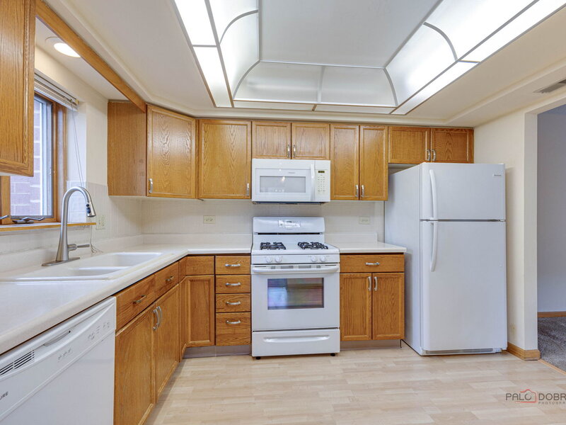 1470 Jefferson Street Des Plaines IL 60016