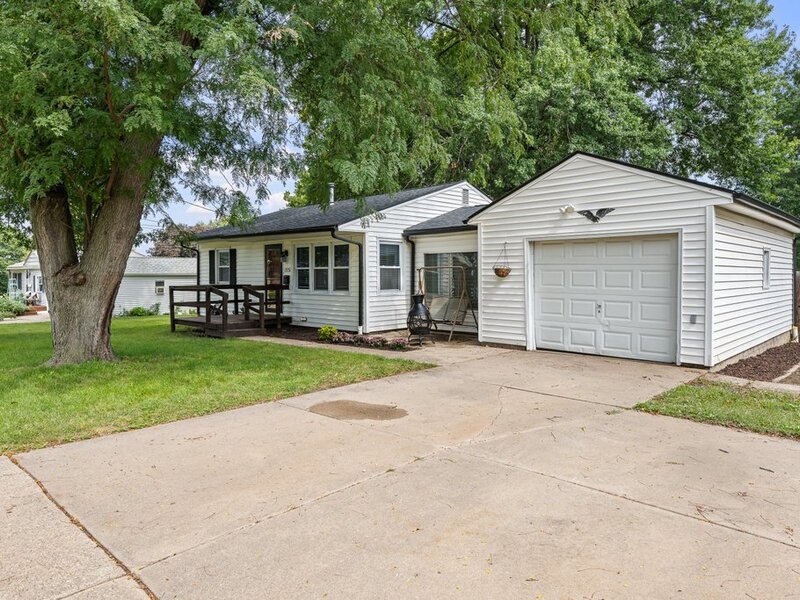 1531 29th Street Bettendorf IA 52722