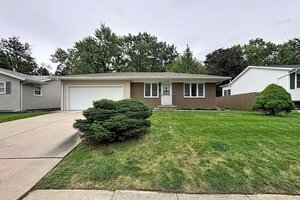 Photo of 2438 3rd Street Moline IL 61265