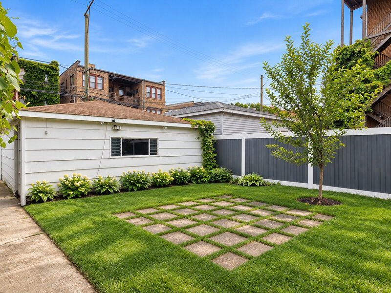 6249 N Fairfield Avenue Chicago IL 60659