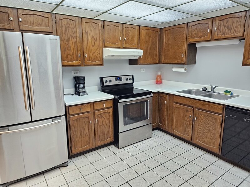 350 Plum Creek Drive Wheeling IL 60090