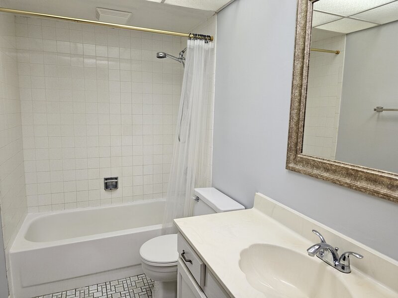 350 Plum Creek Drive Wheeling IL 60090