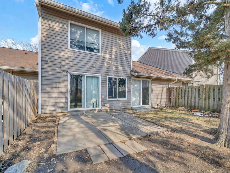 545 Alton Court Carol Stream IL 60188