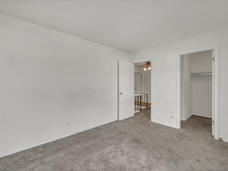 545 Alton Court Carol Stream IL 60188