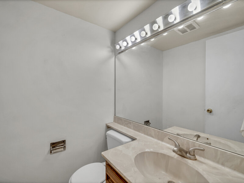545 Alton Court Carol Stream IL 60188