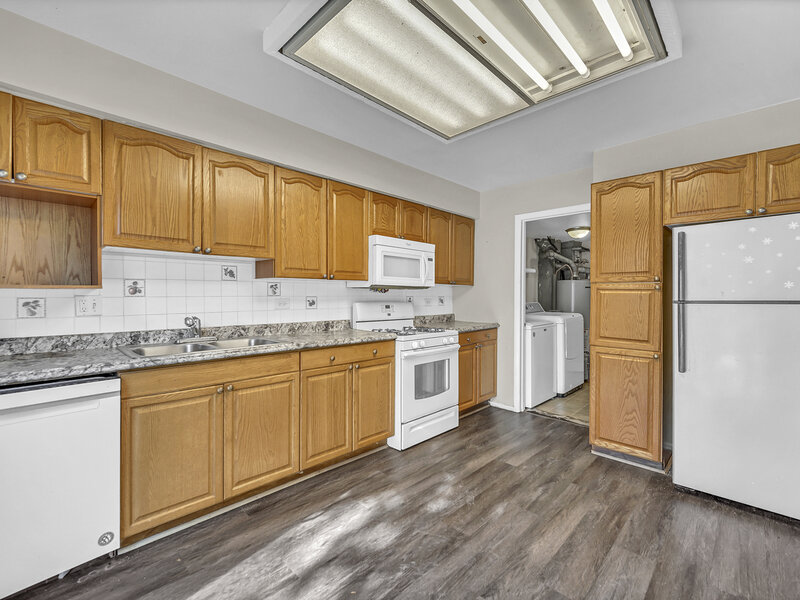 545 Alton Court Carol Stream IL 60188