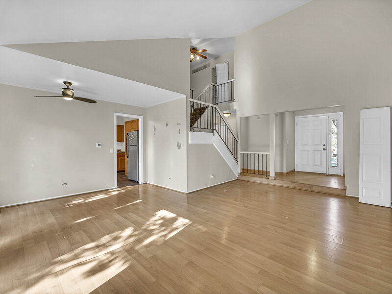 545 Alton Court Carol Stream IL 60188