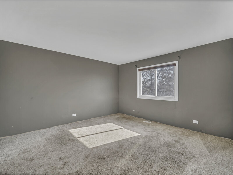 454 Esselen Court Carol Stream IL 60188