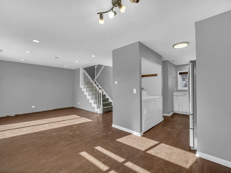 454 Esselen Court Carol Stream IL 60188