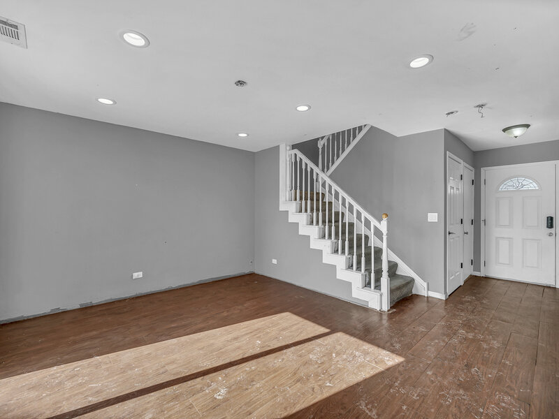 454 Esselen Court Carol Stream IL 60188
