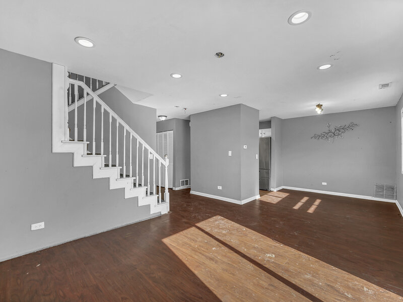 454 Esselen Court Carol Stream IL 60188