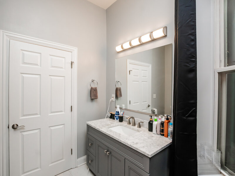 735 E 50th Street Chicago IL 60615