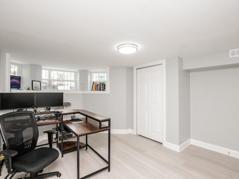 735 E 50th Street Chicago IL 60615